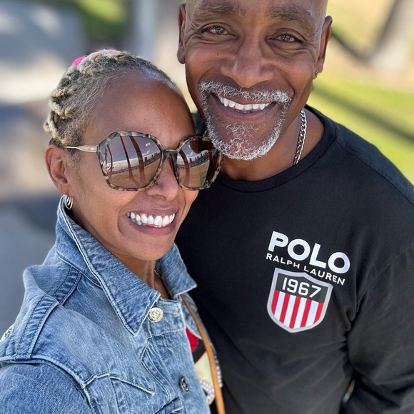 Live flyer let’s shop to we drop.❤️ low start items for live show pls take a pic - Picture 11 of 16